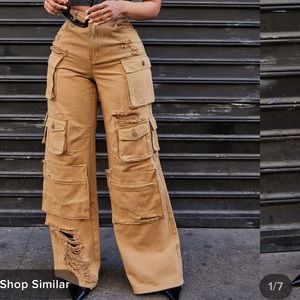 Size 15 let me know if interested never worn